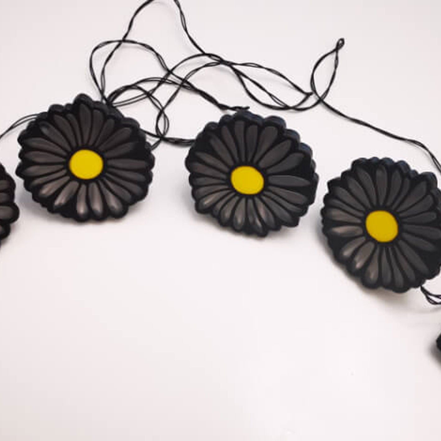 Daisy Solar Garden String Lights