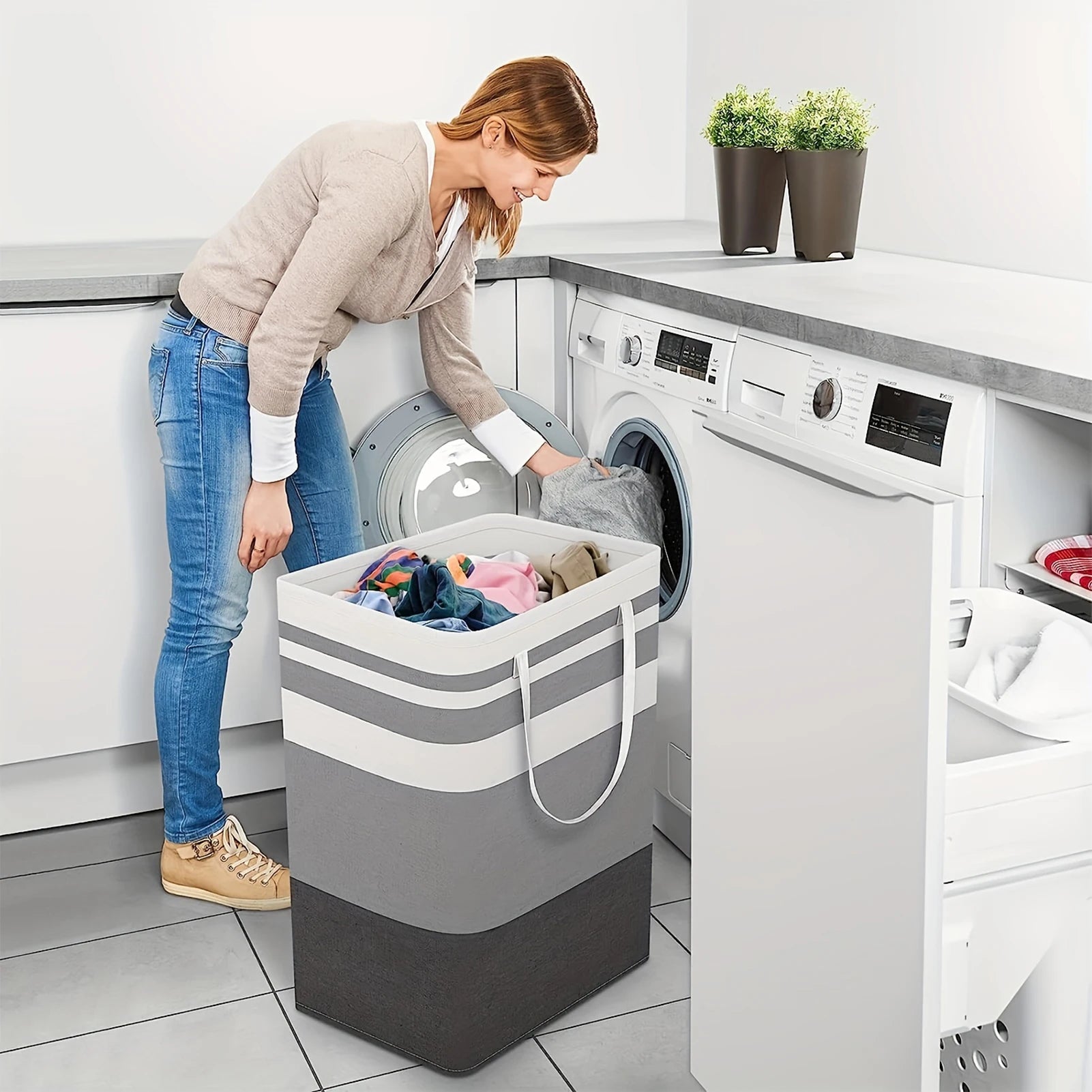75l-collapsible-laundry-hamper-with-handles-folds-flat-img2.webp
