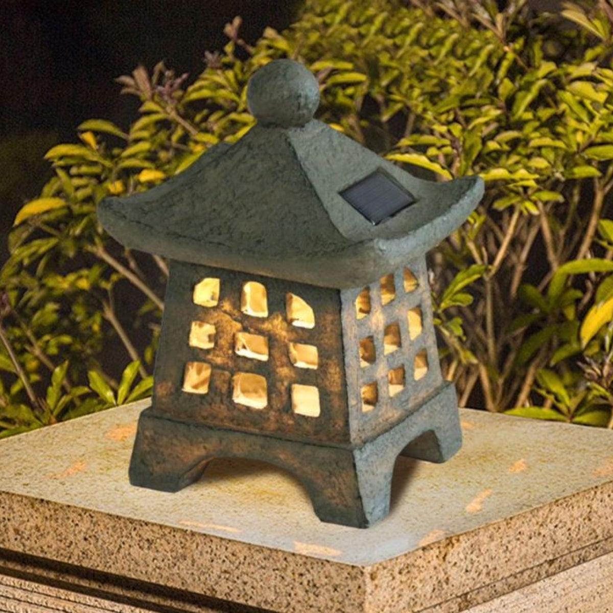 Solar Pagoda Outdoor Light