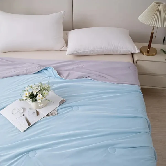 Cooling Blanket for Hot Sleepers, Moisture-Wicking and Breathable Fabric
