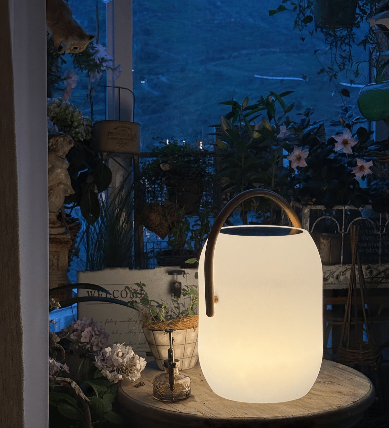 Outdoor Lantern Cordless Wood Handle LED Waterproof IP65 Patio Garden Home