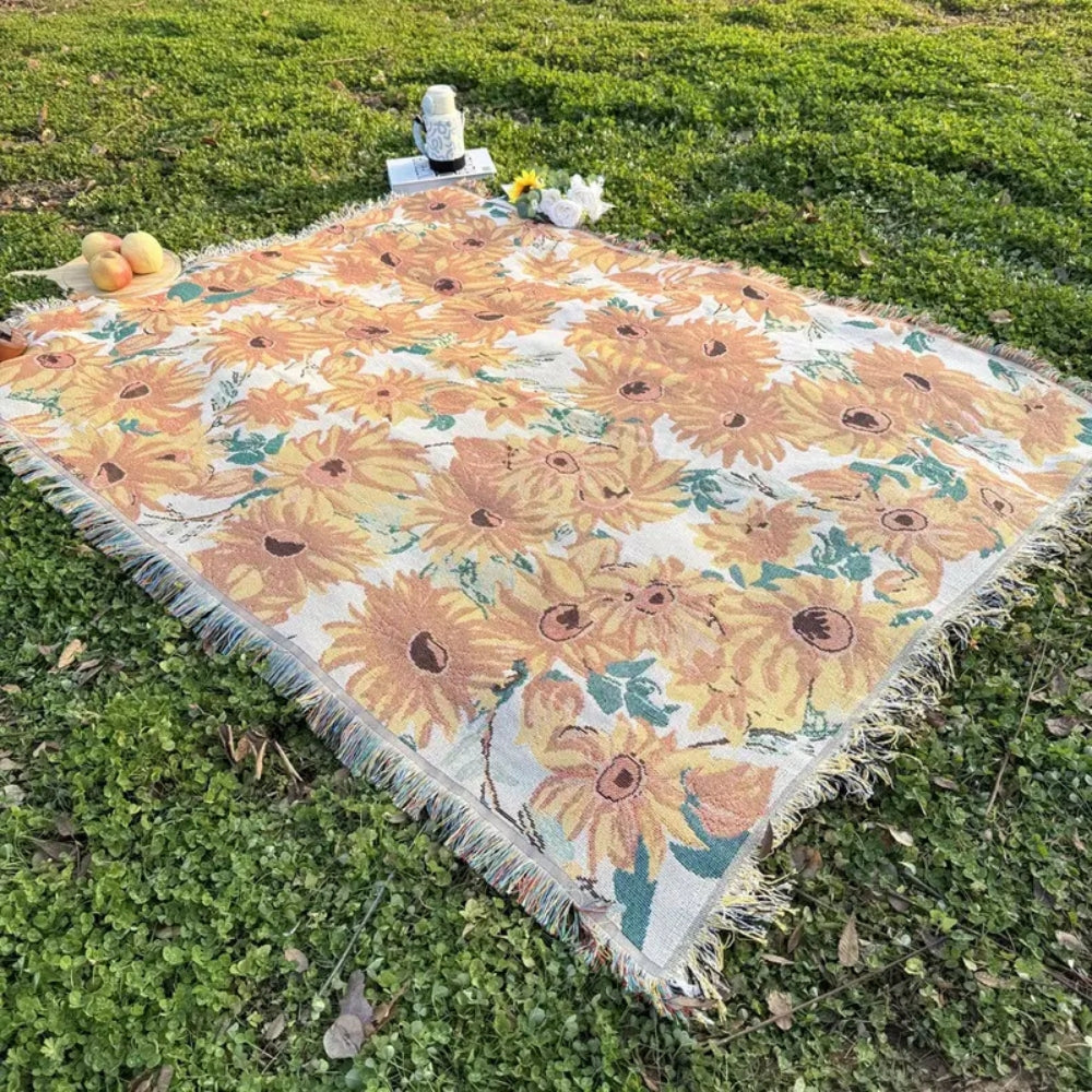 Lightweight Picnic Blanket - Floral Jacquard Pattern