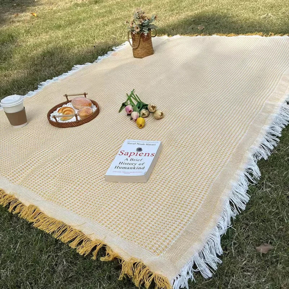 Woven Picnic Blanket with Decorative Tassels - Lightweight for Outdoor