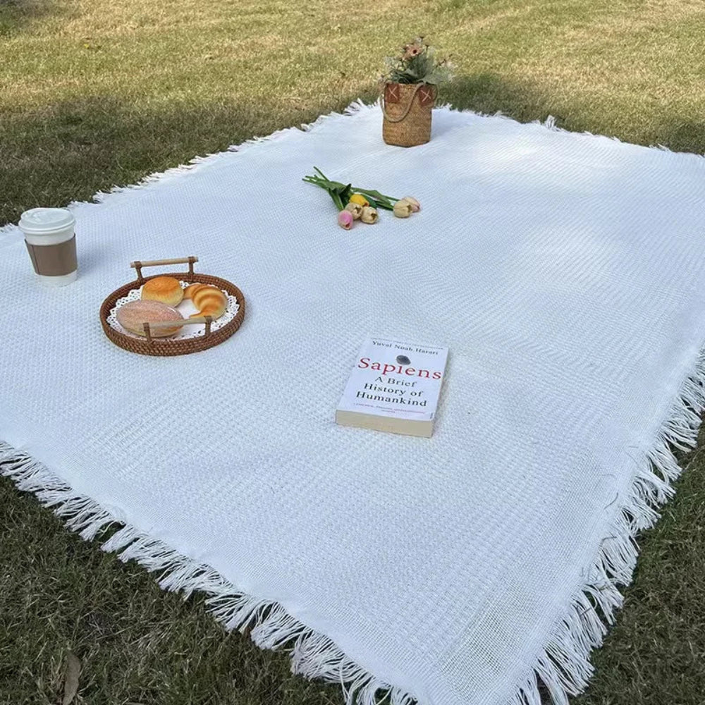 Woven Picnic Blanket with Decorative Tassels - Lightweight for Outdoor