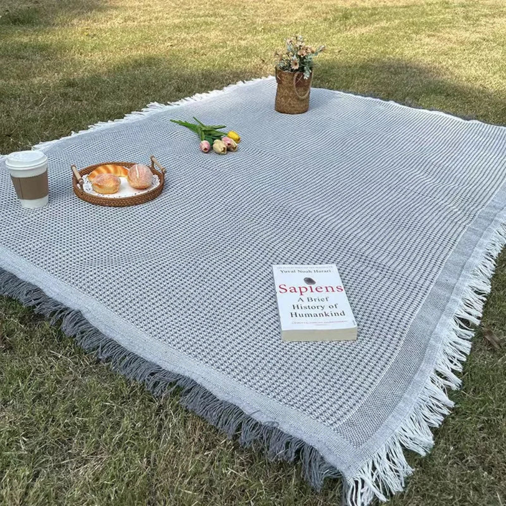 Woven Picnic Blanket with Decorative Tassels - Lightweight for Outdoor
