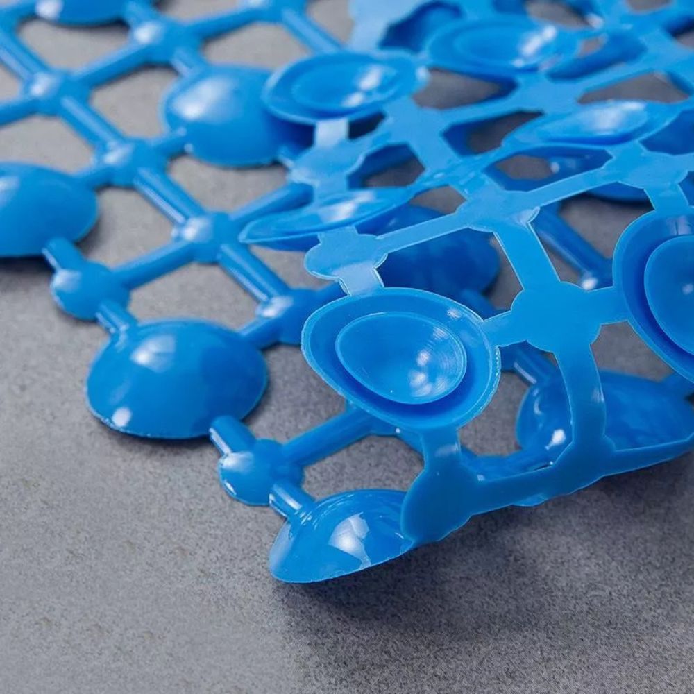 Suction Bath Mat With Drain Holes