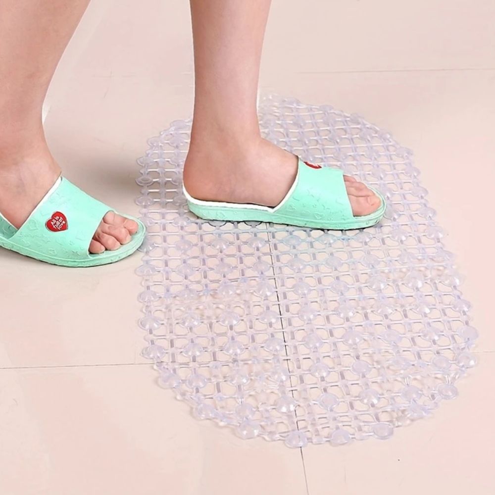 Suction Bath Mat With Drain Holes