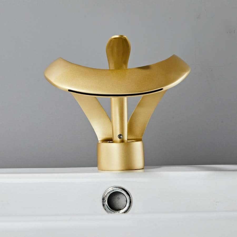 brushed-gold-brass-waterfall-basin-faucet-with-single-lever-img11.jpg