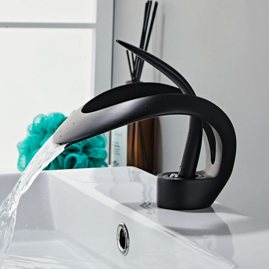 brushed-gold-brass-waterfall-basin-faucet-with-single-lever-img14.jpg