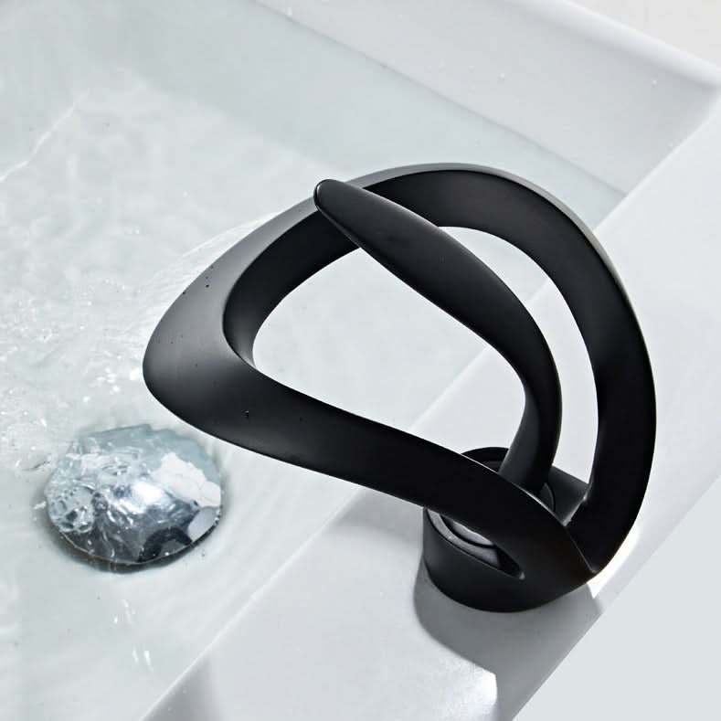 brushed-gold-brass-waterfall-basin-faucet-with-single-lever-img16.jpg