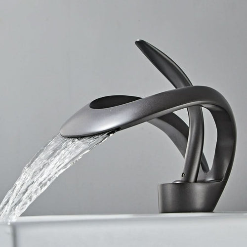 brushed-gold-brass-waterfall-basin-faucet-with-single-lever-img2.jpg