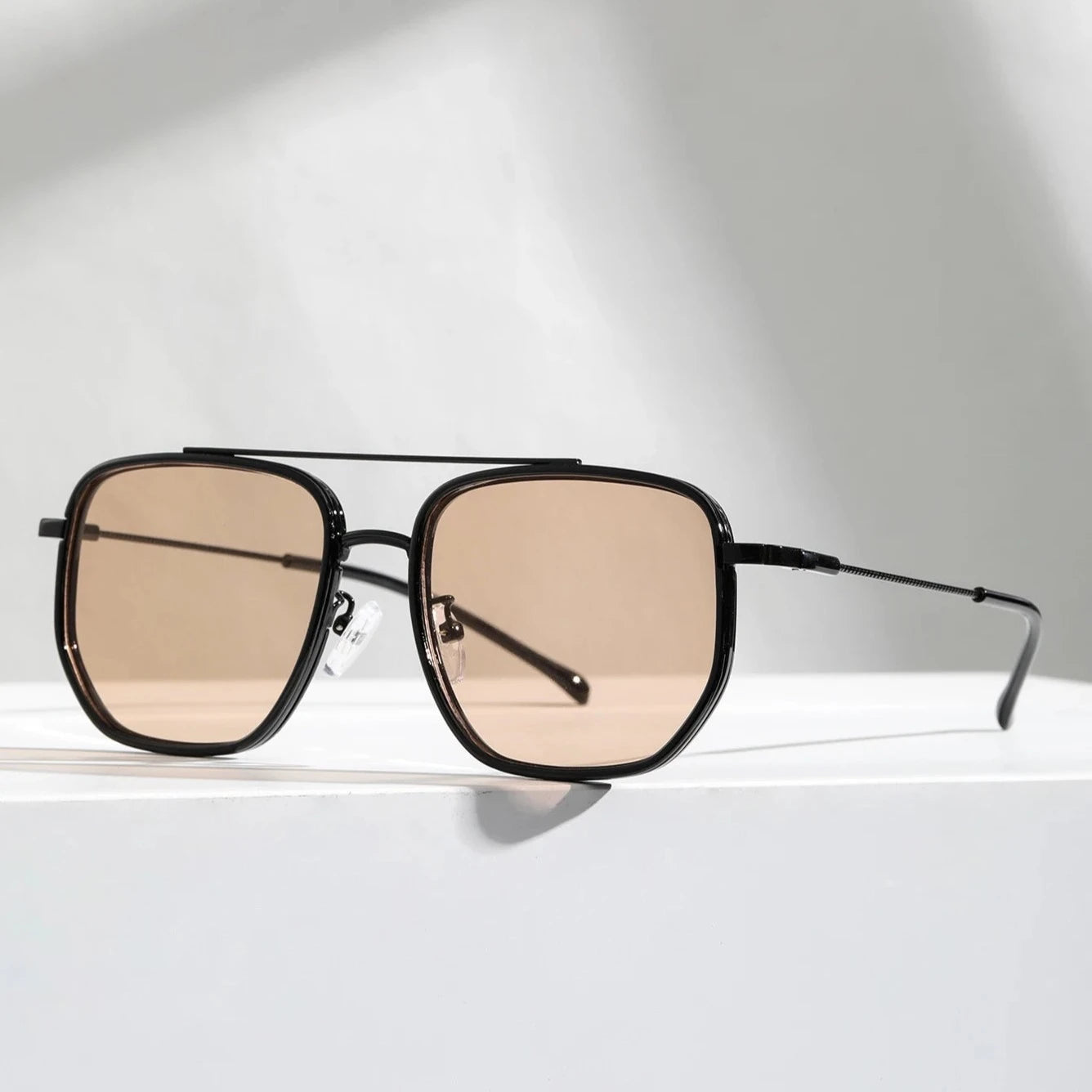 classic-aviator-sunglasses-unisex-uv400-protection-img6.webp