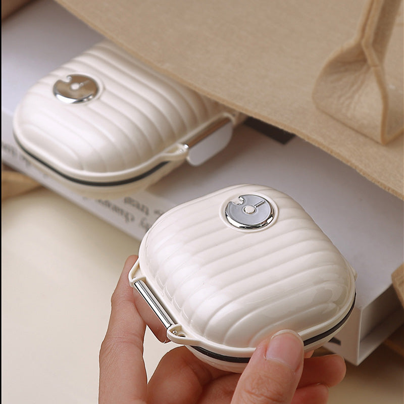 compact-portable-pill-organizer-with-7-compartments-water-resistant-img10.jpg