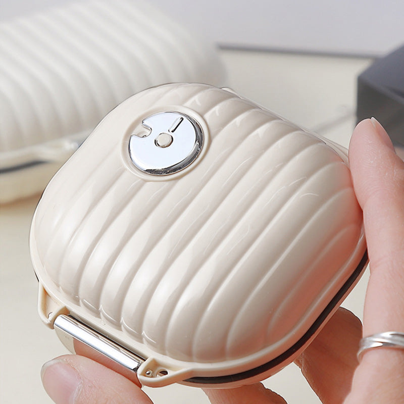compact-portable-pill-organizer-with-7-compartments-water-resistant-img11.jpg