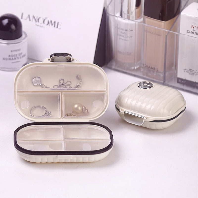compact-portable-pill-organizer-with-7-compartments-water-resistant-img6.jpg