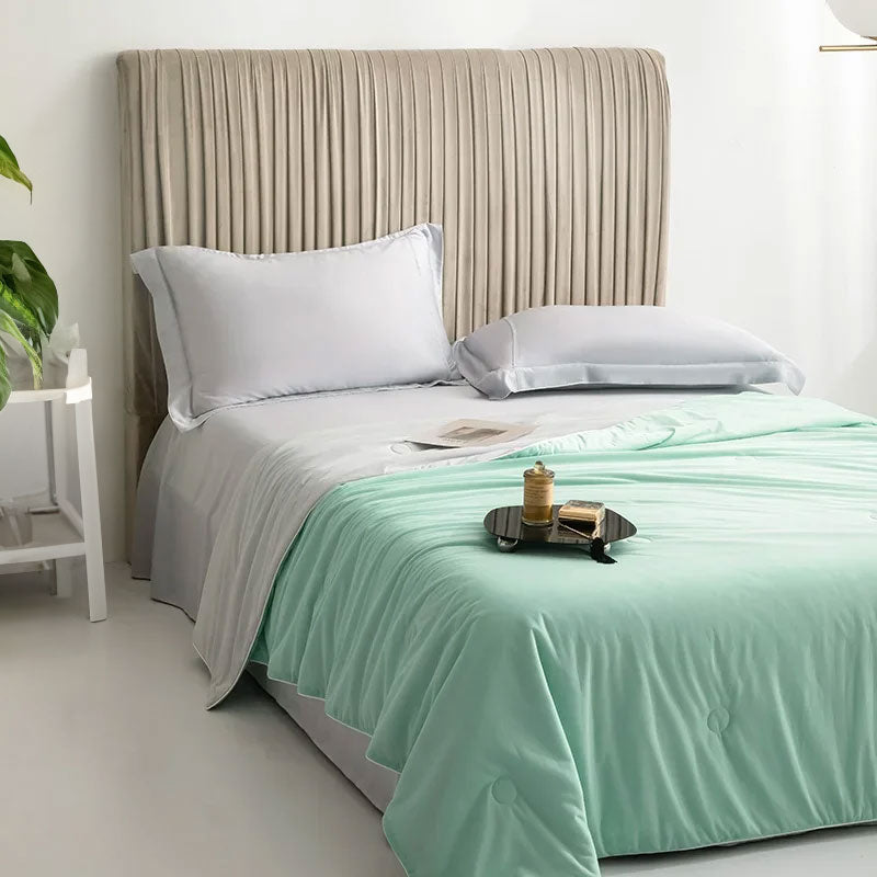 Breathable Cooling Blanket for Summer Sleep
