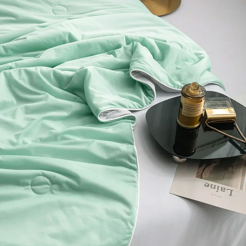 Breathable Cooling Blanket for Summer Sleep