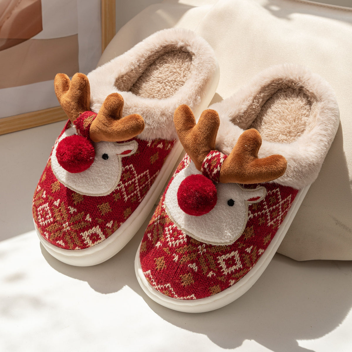 cosy-christmas-reindeer-slippers-plush-mule-img2.jpg