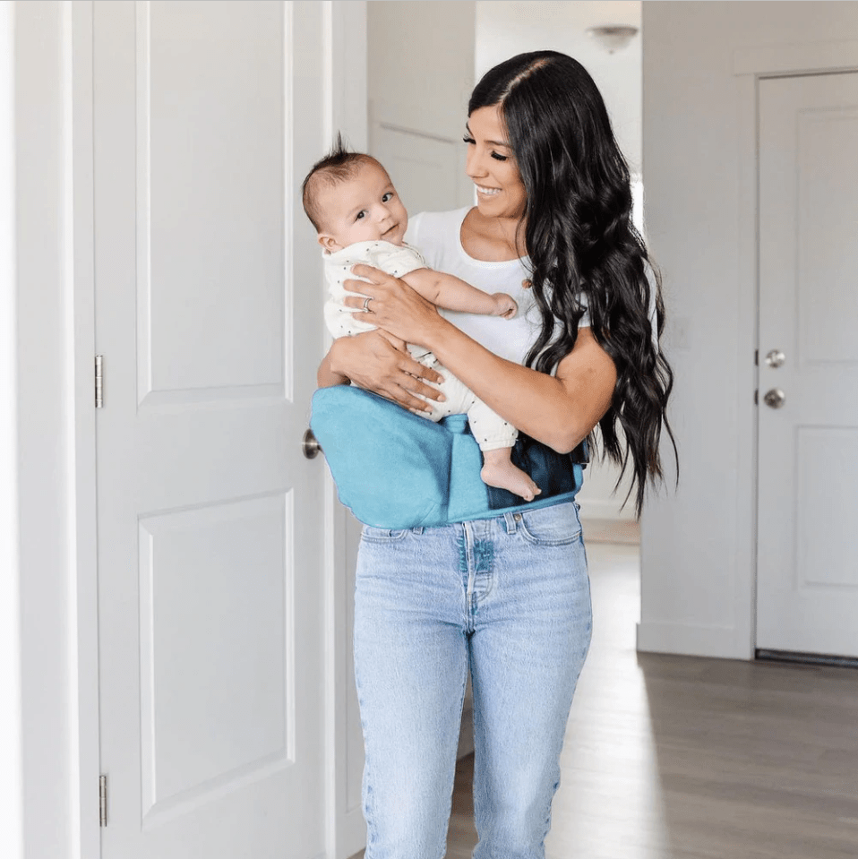 cotton-ergonomic-baby-carrier-for-toddlers-machine-washable-adjustable-img1.png