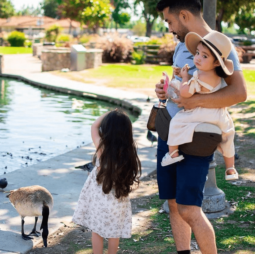 cotton-ergonomic-baby-carrier-for-toddlers-machine-washable-adjustable-img3.png