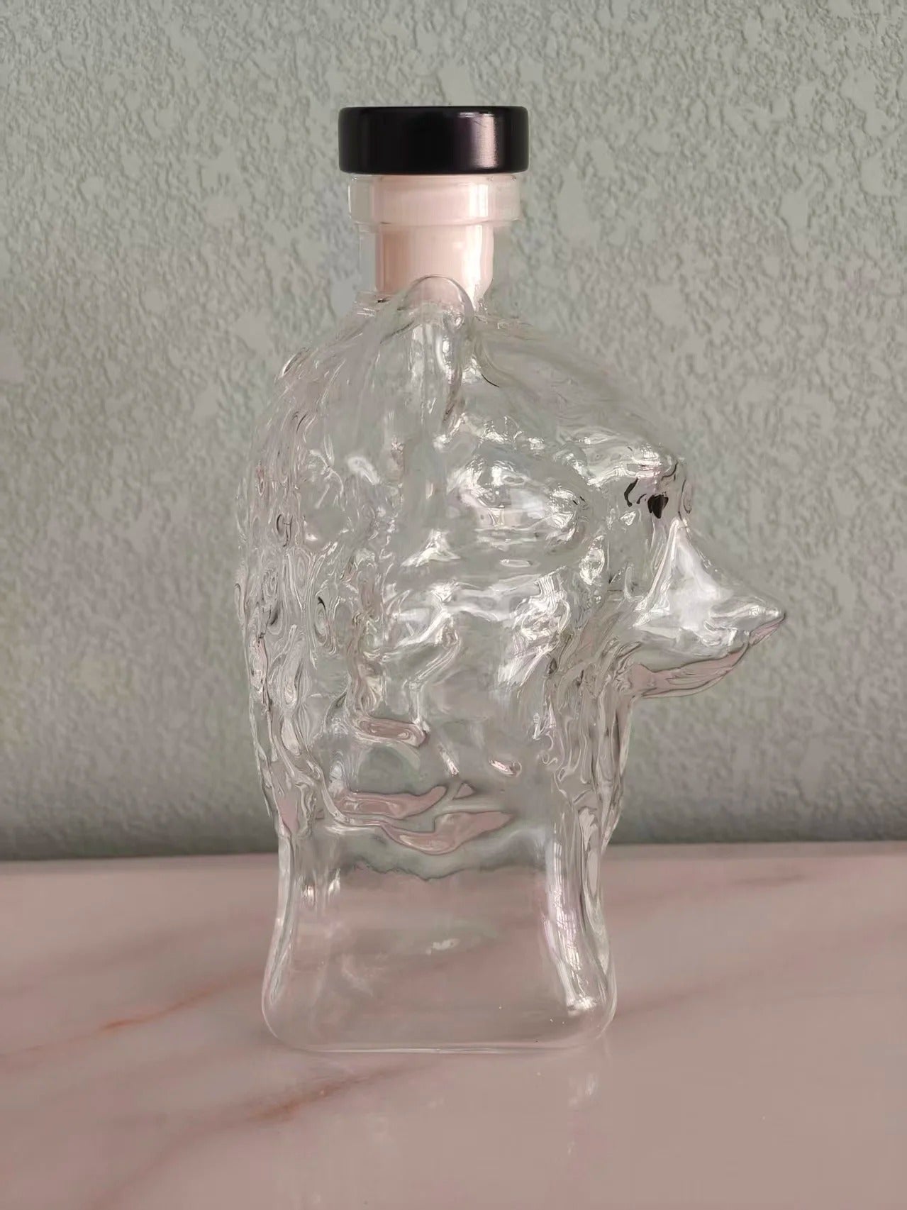 decorative-wolf-head-whiskey-decanter-750ml-spirits-serving-img4.jpg