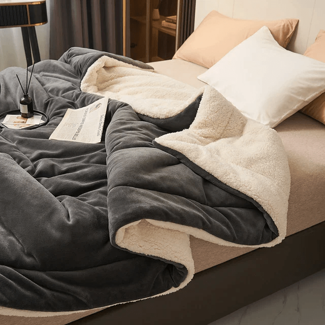 flannel-fleece-blanket-ultra-soft-warm-easy-care-img8.png