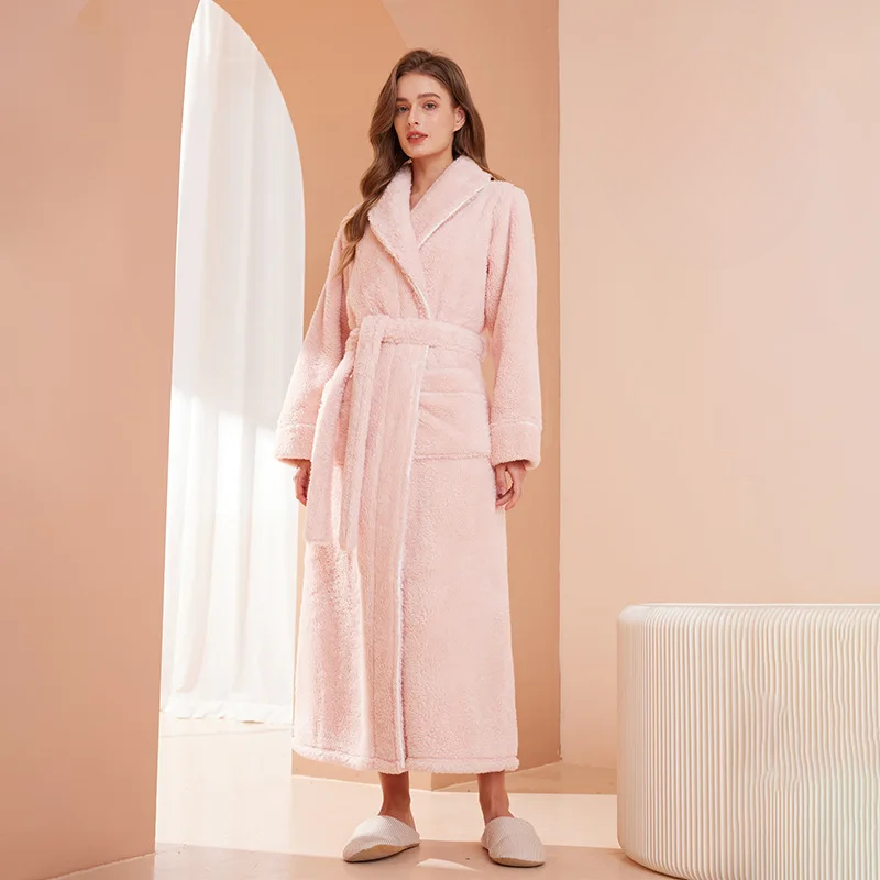 flannel-fleece-mens-bathrobe-for-winter-adjustable-belt-full-coverage-img16.png
