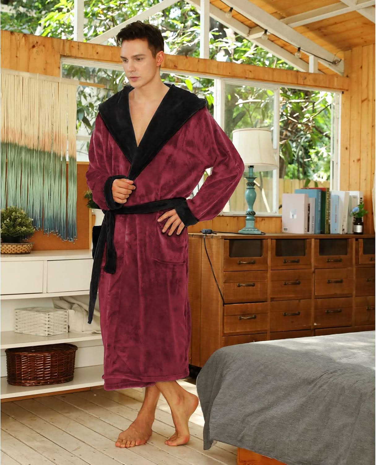 fleece-hooded-bathrobe-for-men-machine-washable-ultra-soft-img17.jpg