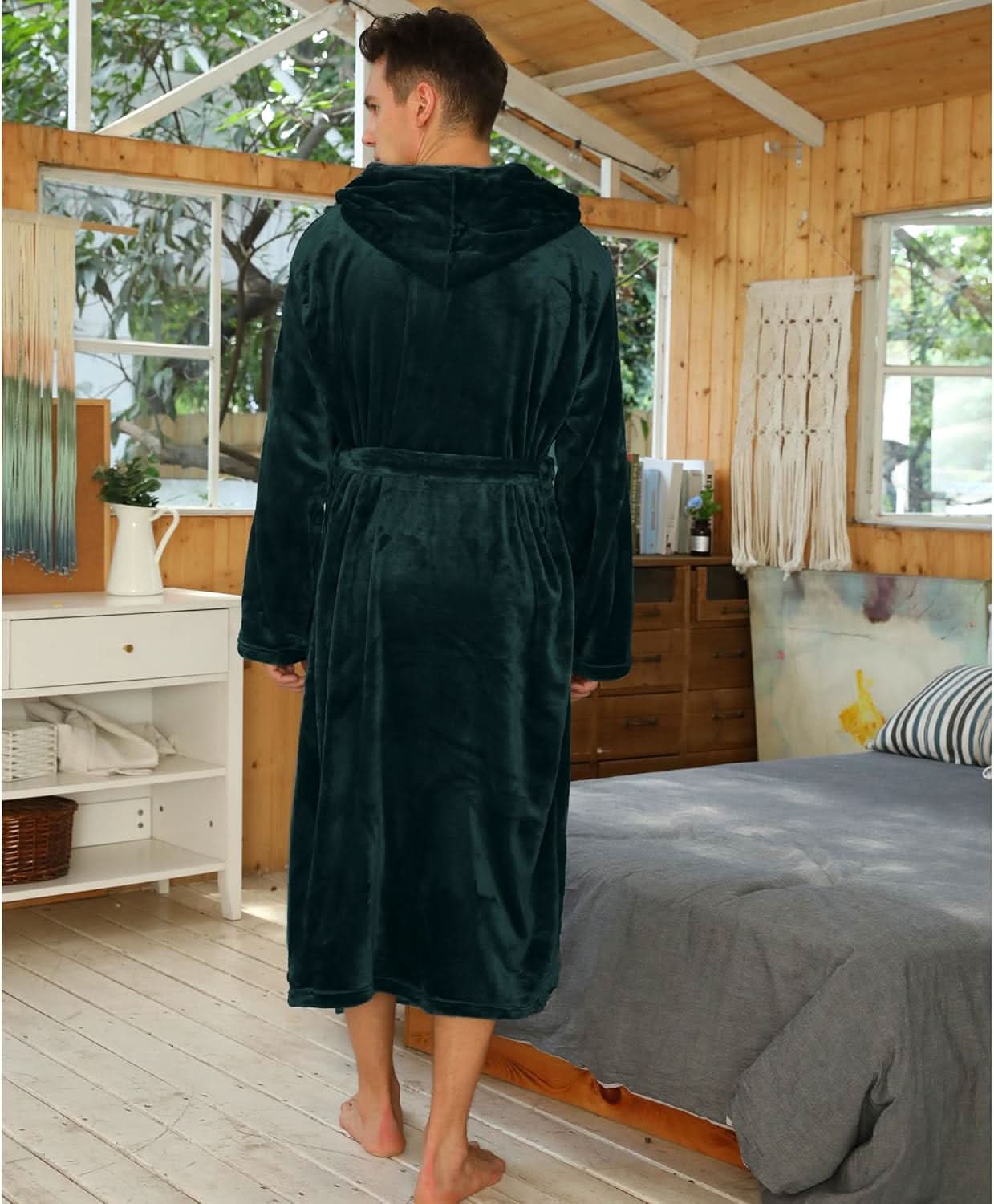 fleece-hooded-bathrobe-for-men-machine-washable-ultra-soft-img2.jpg