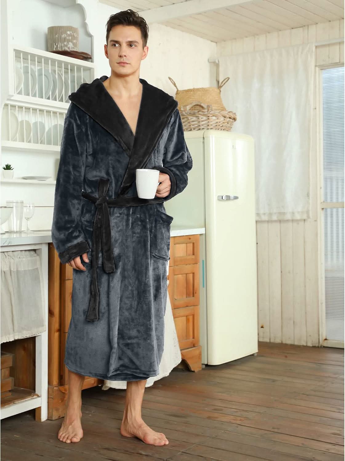 fleece-hooded-bathrobe-for-men-machine-washable-ultra-soft-img29.jpg