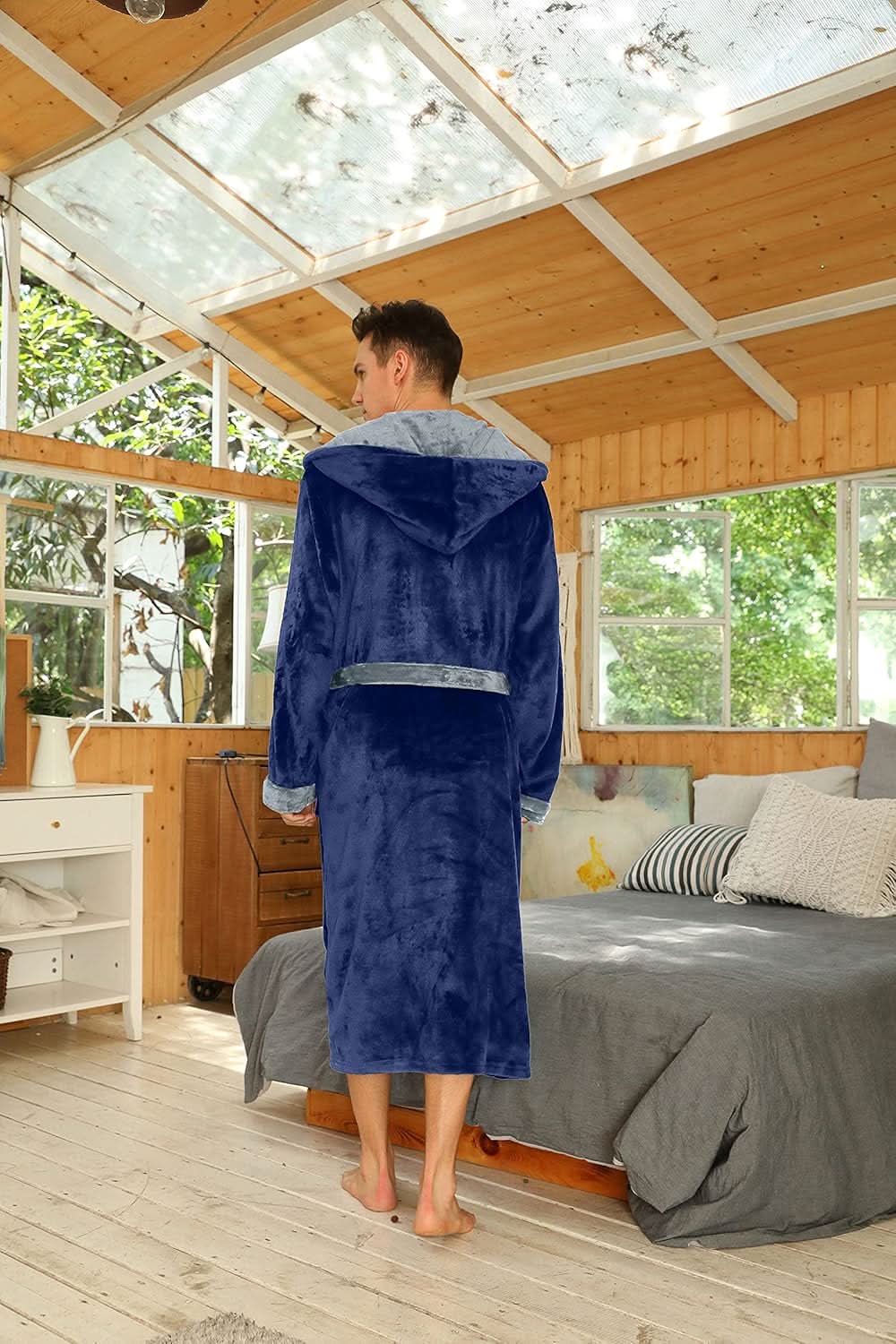 fleece-hooded-bathrobe-for-men-machine-washable-ultra-soft-img37.jpg