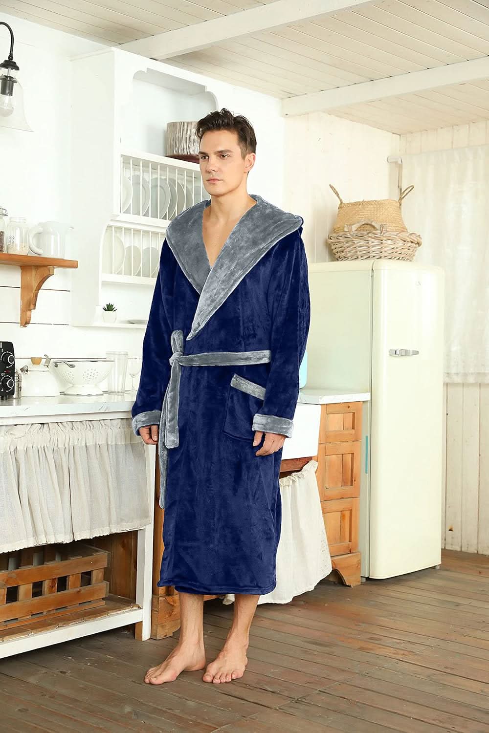 fleece-hooded-bathrobe-for-men-machine-washable-ultra-soft-img38.jpg
