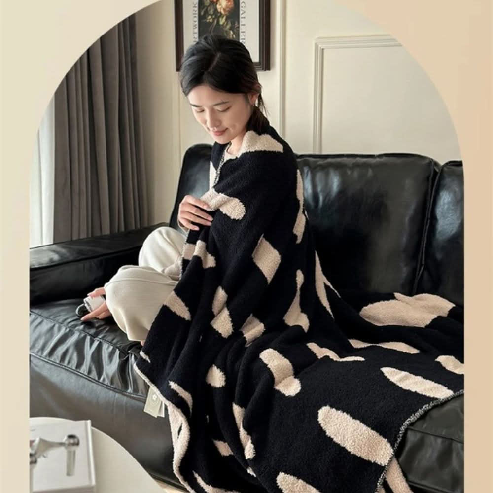 fleece-reversible-blanket-130x170cm-ultra-soft-polka-dot-throw-img5.jpg