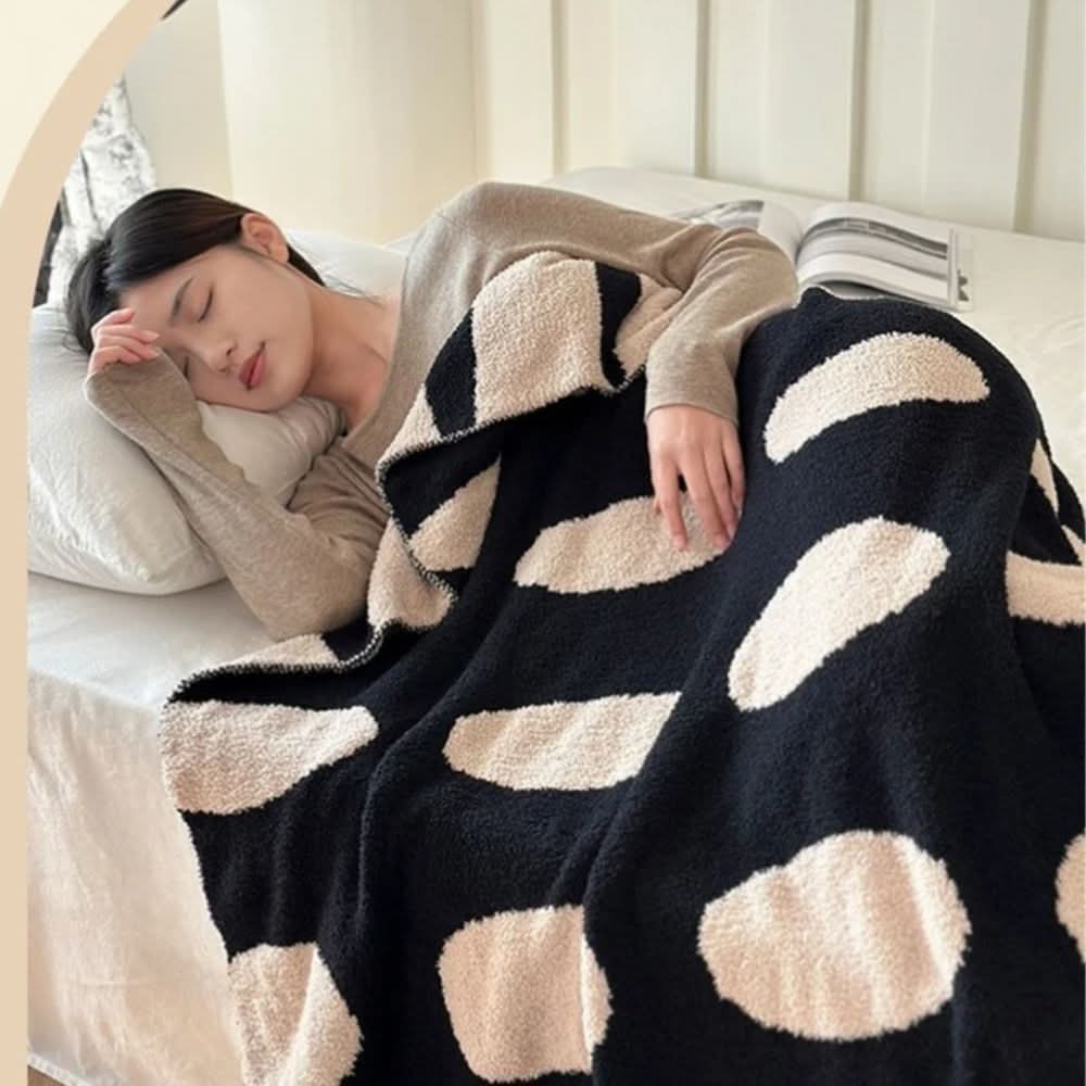 fleece-reversible-blanket-130x170cm-ultra-soft-polka-dot-throw-img7.jpg