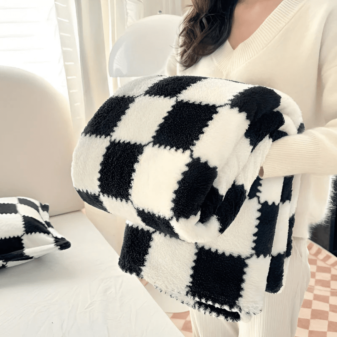 fleece-throw-blanket-ultra-soft-lightweight-breathable-img2.png
