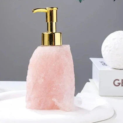 handcrafted-soap-dispenser-for-bathroom-elegant-artisan-design-img6.webp