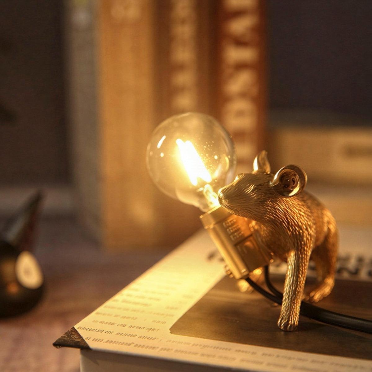 minimalist-mouse-table-lamp-with-warm-led-glow-for-kids-room-img7.jpg