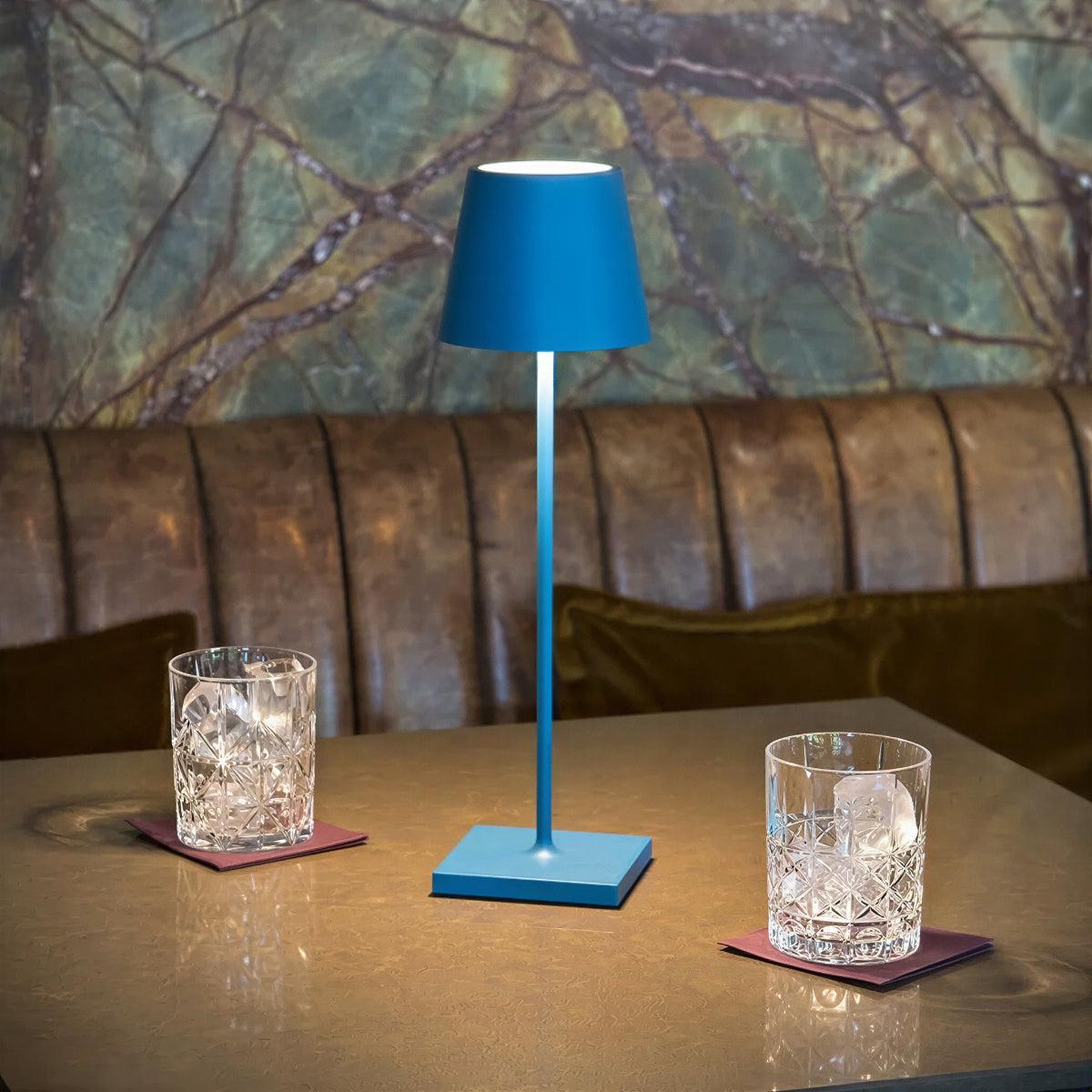 modern-cordless-table-lamp-with-usb-c-charging-and-touch-control-img13.jpg