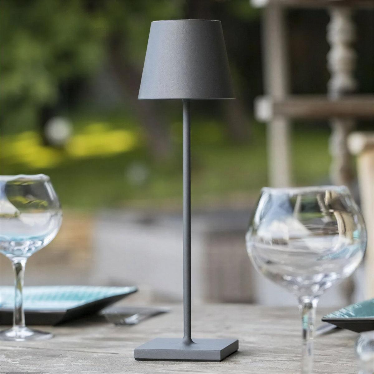 modern-cordless-table-lamp-with-usb-c-charging-and-touch-control-img6.jpg