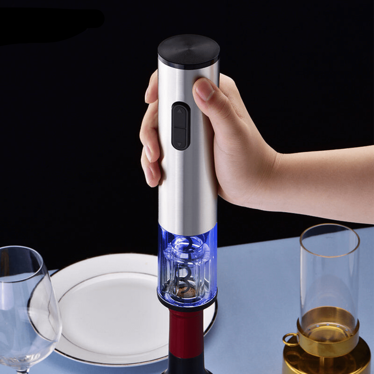 multi-function-electric-wine-opener-set-cordless-4-in-1-img3.png