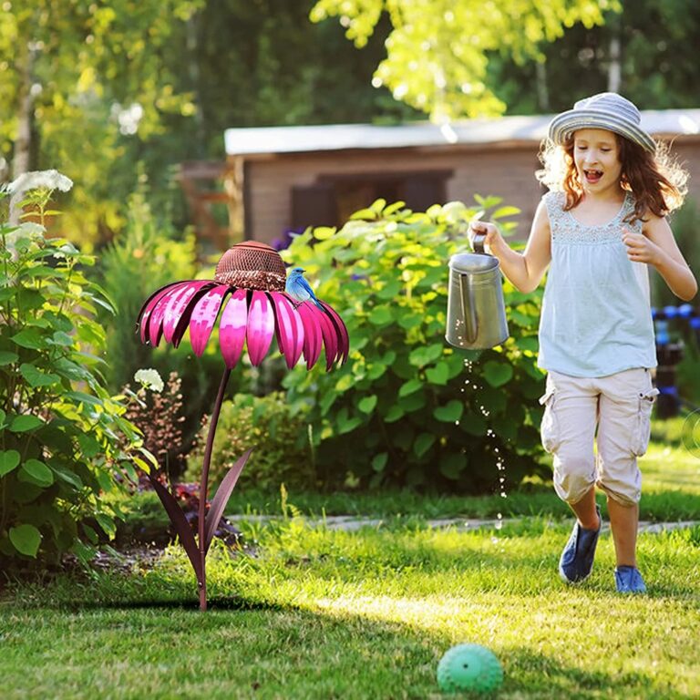 Flower-Shaped Garden Bird Feeder