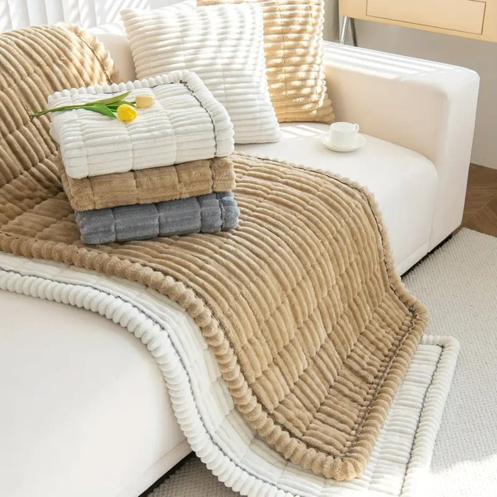plush-flannel-sofa-cover-with-hand-pleated-edges-img12.jpg