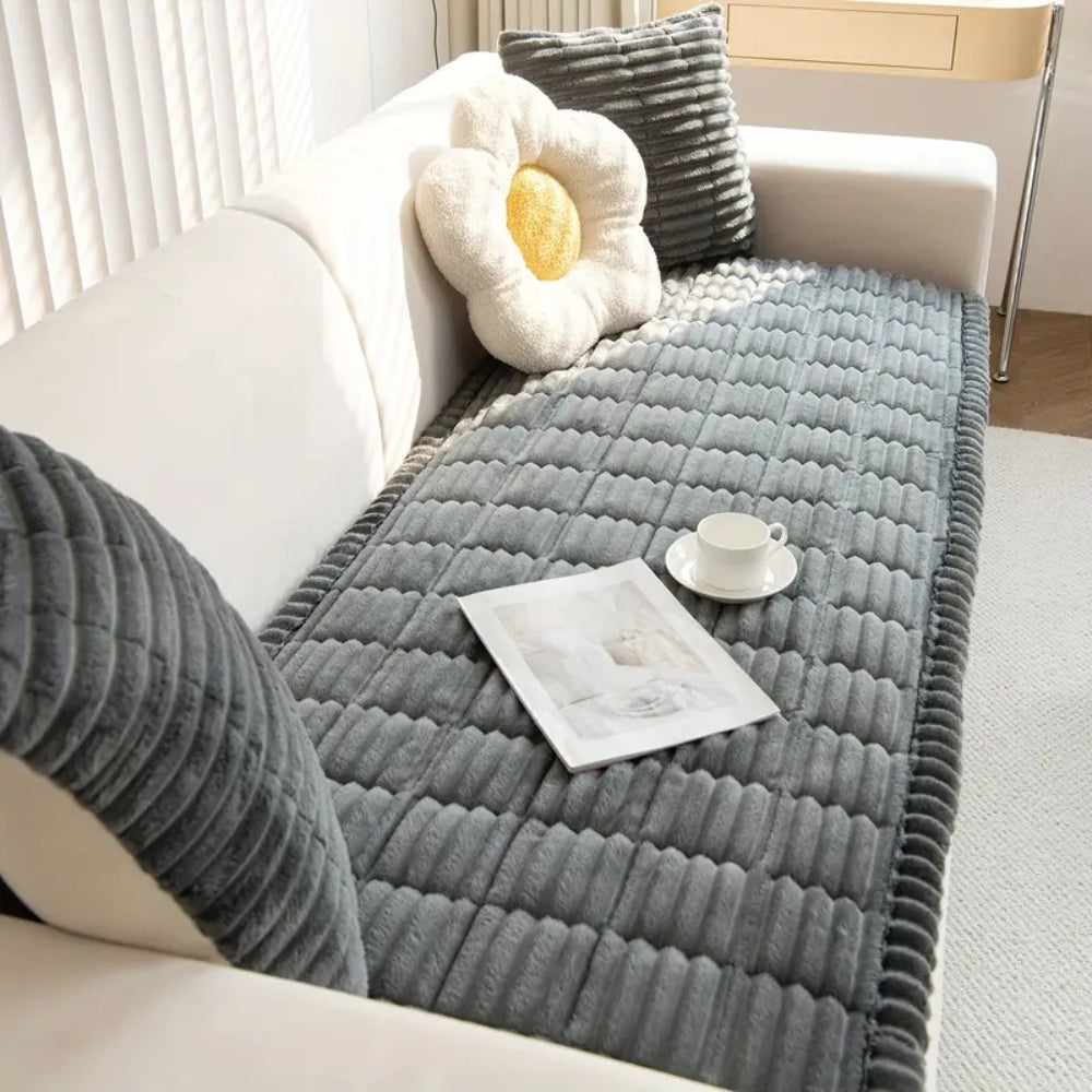 plush-flannel-sofa-cover-with-hand-pleated-edges-img3.jpg