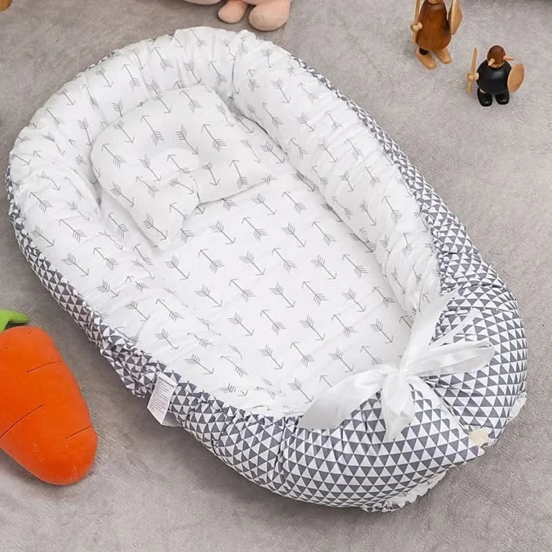 polyester-cotton-foldable-baby-cot-for-infants-lightweight-travel-ready-img6.webp