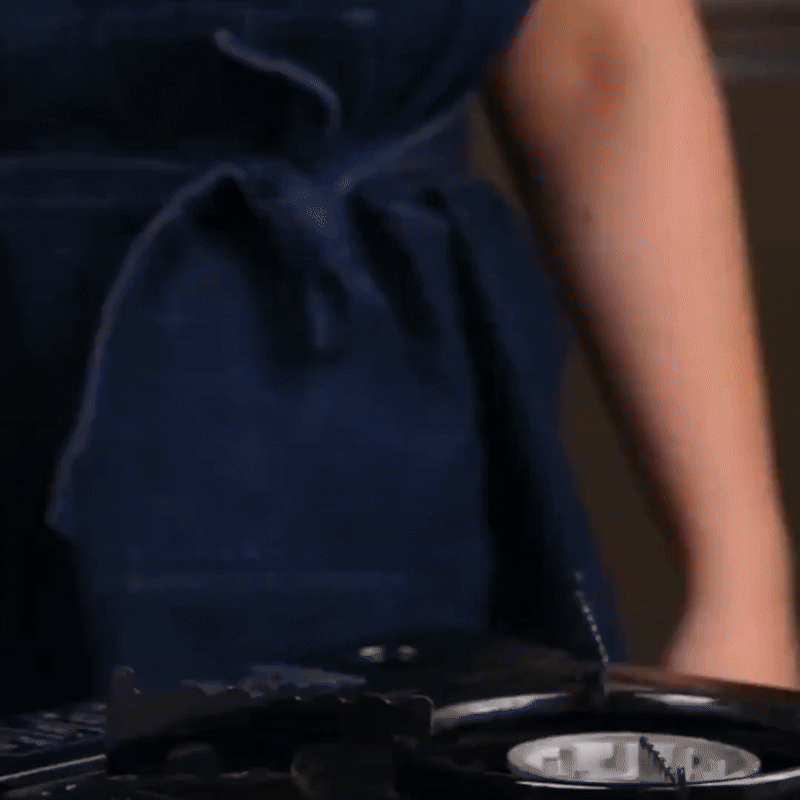 professional-coating-free-frying-pan-all-hob-compatible-img7.gif