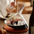 rotating-crystal-glass-wine-decanter-1l-360-aeration-design-img1.webp