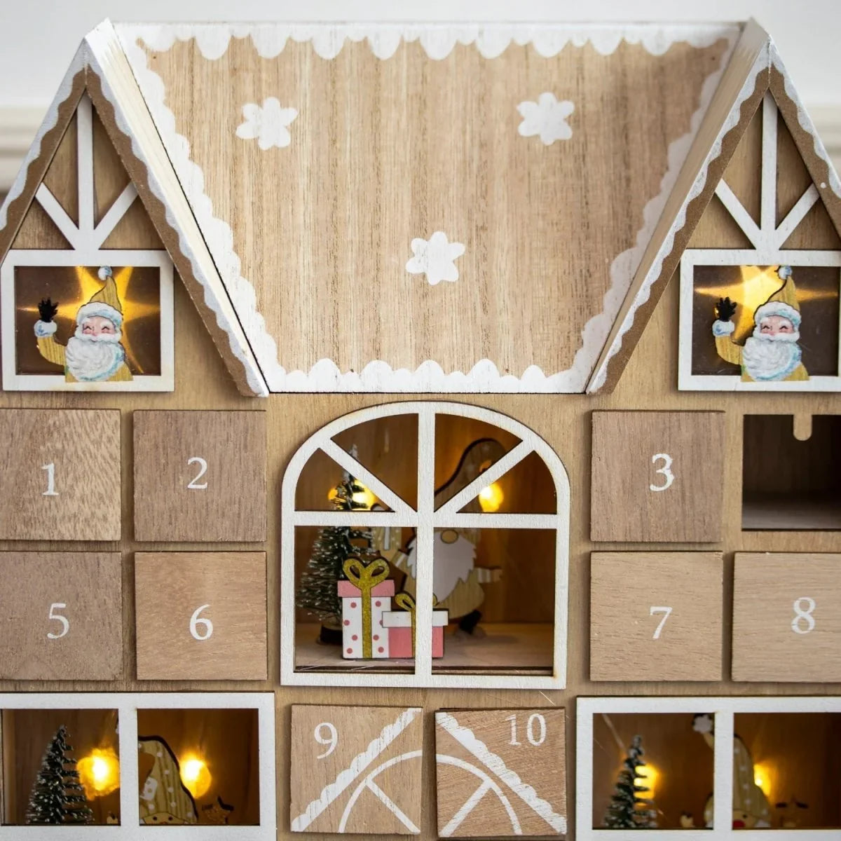 rustic-christmas-advent-calendar-24-led-compartments-img4.webp