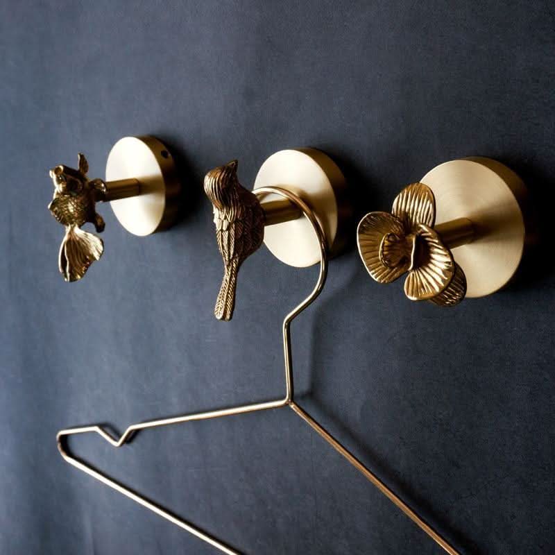 sculpted-brass-animal-head-wall-hook-rack-img1.jpg