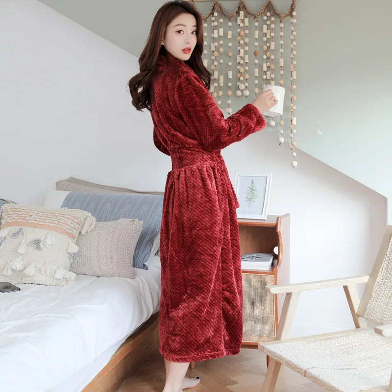 soft-fleece-bathrobe-for-lounging-shawl-collar-belted-fit-img6.jpg