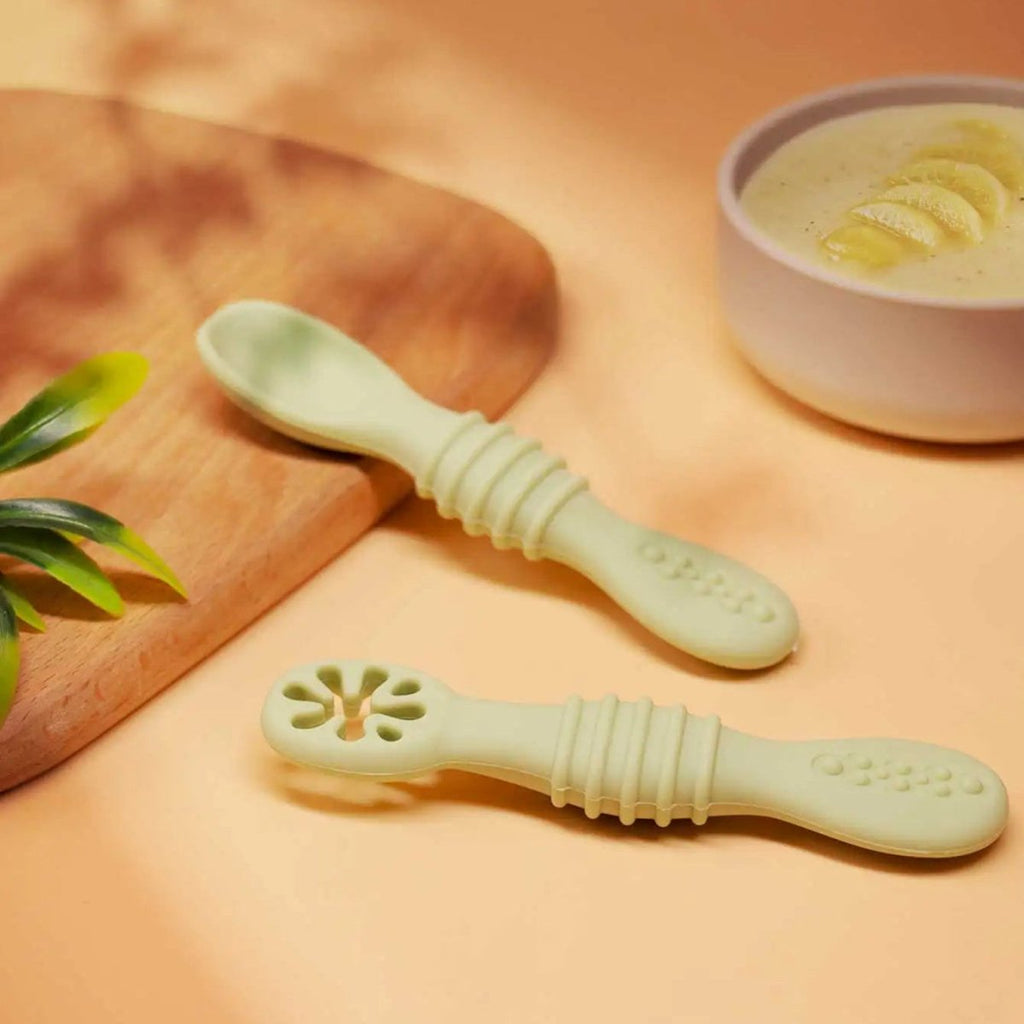 soft-silicone-feeding-spoon-for-babies-food-grade-dishwasher-safe-img11.jpg